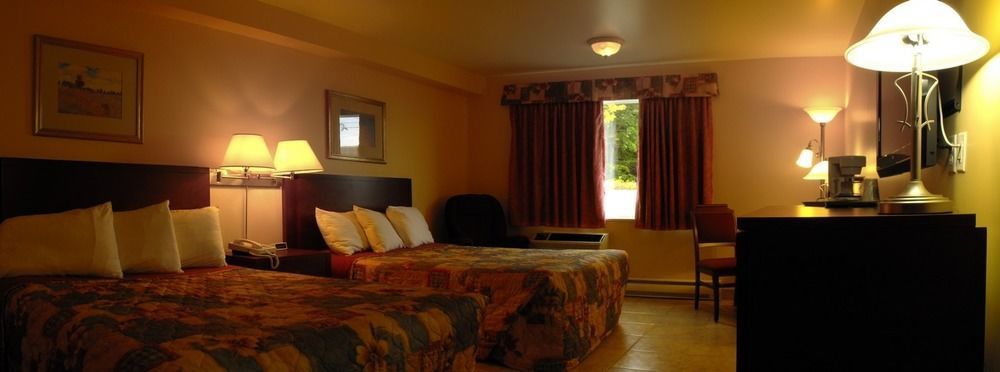 لا بوكاريه Motel Le Pocatois المظهر الخارجي الصورة